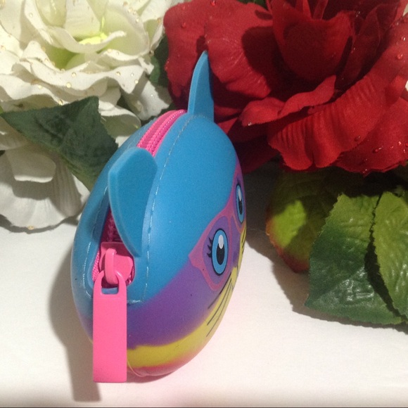 NWOT Silicone Coin Purse Cat Face with Ears - Picture 3 of 10